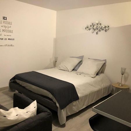Beau Studio M Euroairport Basel-Freiburg Сен-Луи Екстериор снимка